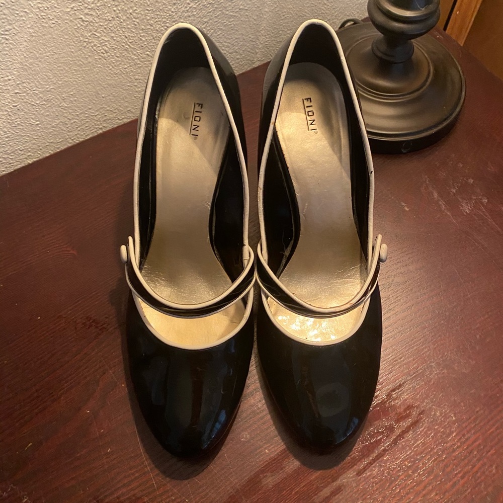 Findi Black Mary Jane Heel.